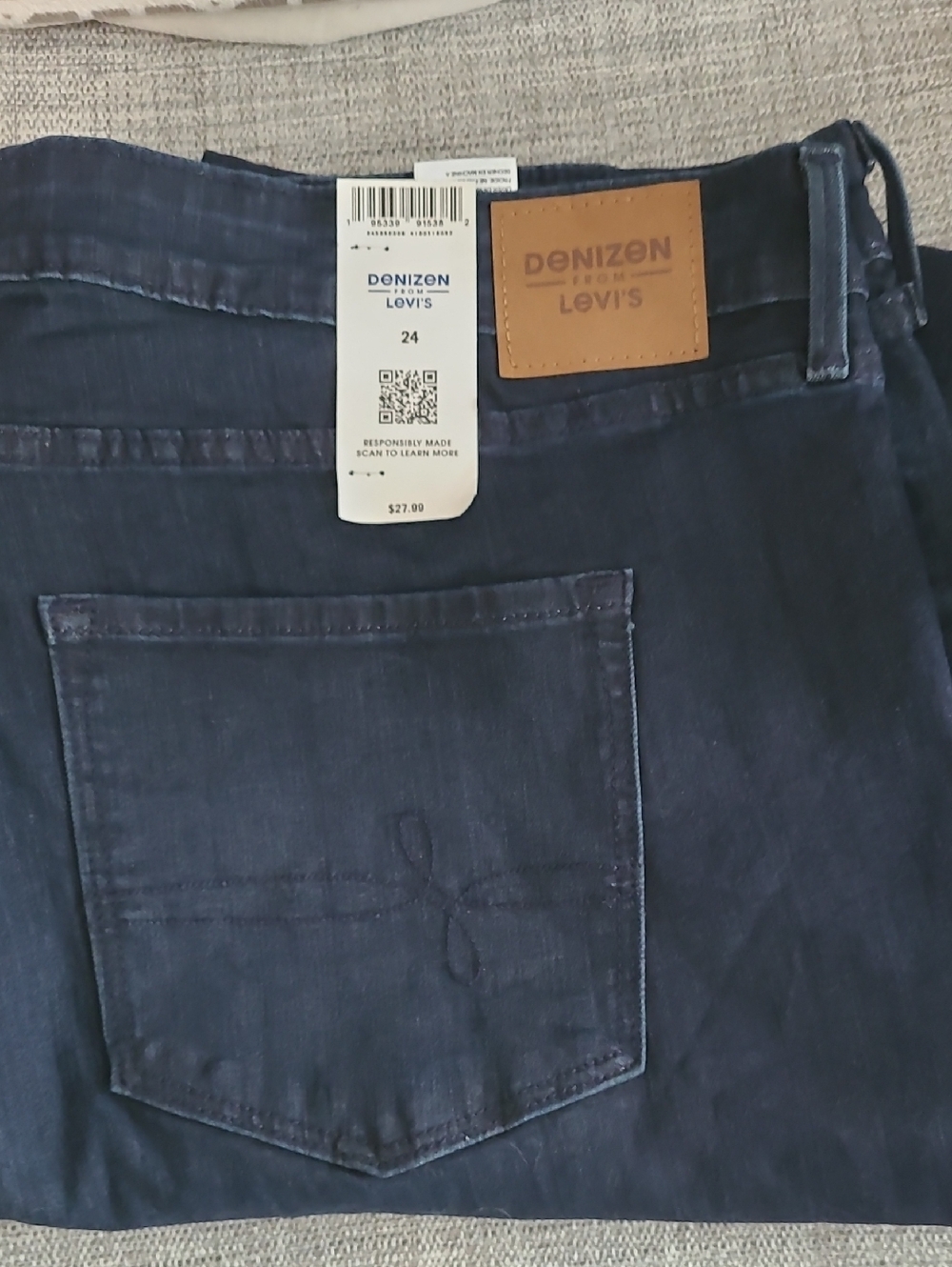 Denizen from Levi's Women's Skinny Jeans in Dark Blue